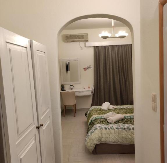 片側に海が見えるデラックスルーム, Panorama Hotel   Restaurant