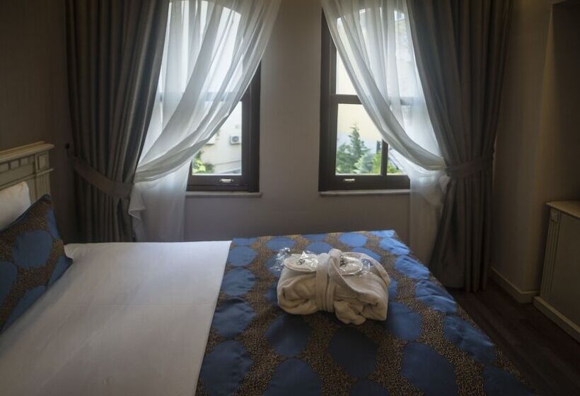 اتاق استاندارد سه نفره, Sarnic Hotel & Sarnic Premier