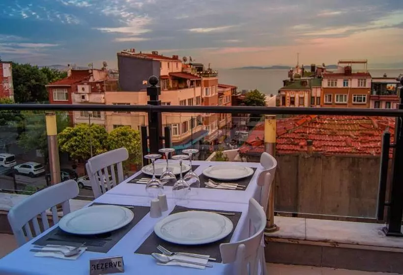 اتاق اکونومی, Sarnic Hotel & Sarnic Premier