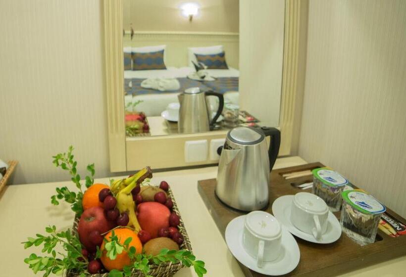 سوییت خانوادگی, Sarnic Hotel & Sarnic Premier