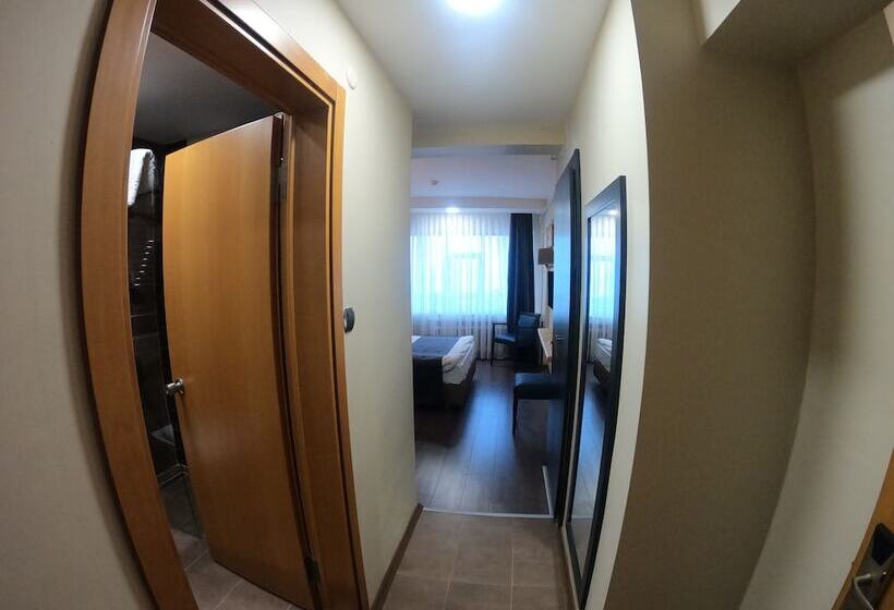 اتاق استاندارد, Si̇mi̇sso