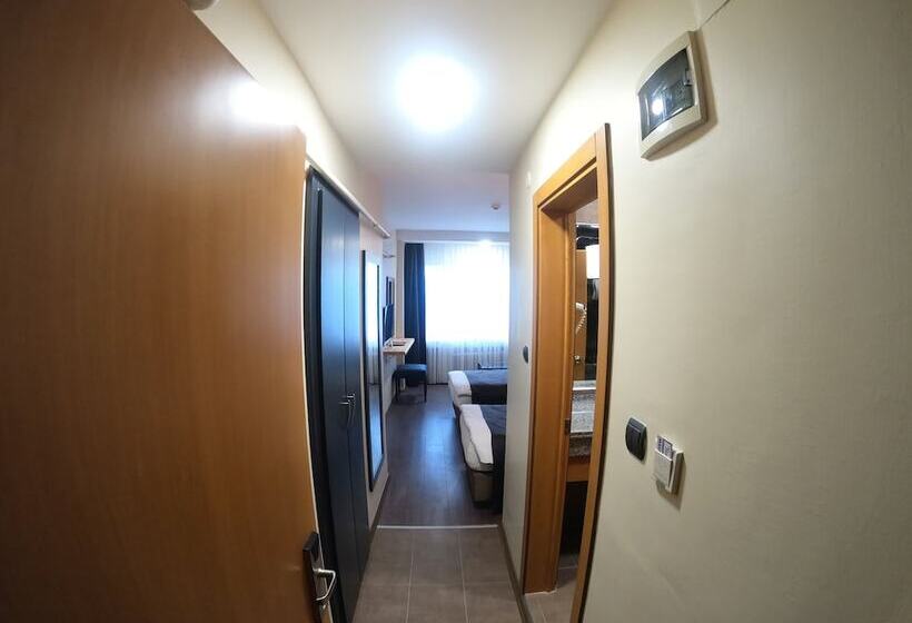 اتاق استاندارد, Si̇mi̇sso