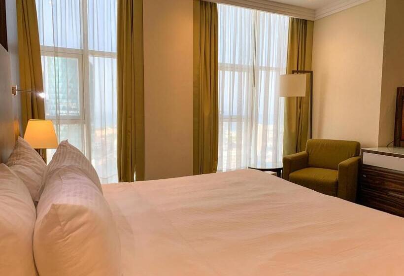 اتاق سوپریور با تخت بزرگ, Swiss Belhotel Seef Bahrain