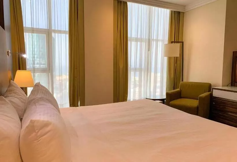 キングサイズベッドのスーペリアルーム, Swiss Belhotel Seef Bahrain