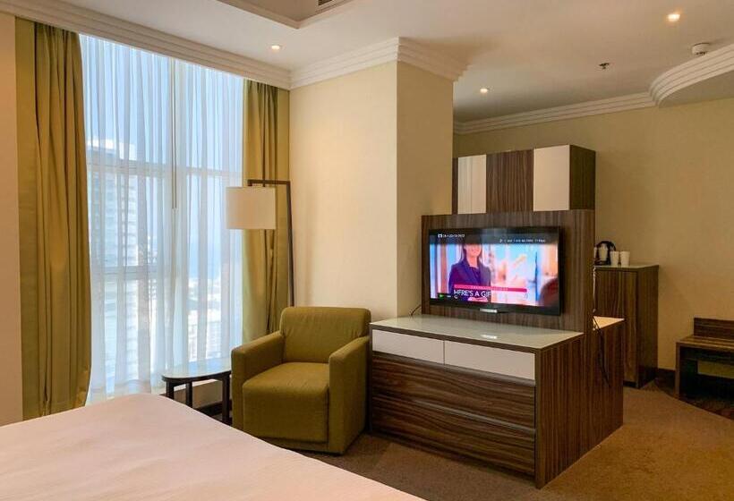 اتاق سوپریور با تخت بزرگ, Swiss Belhotel Seef Bahrain