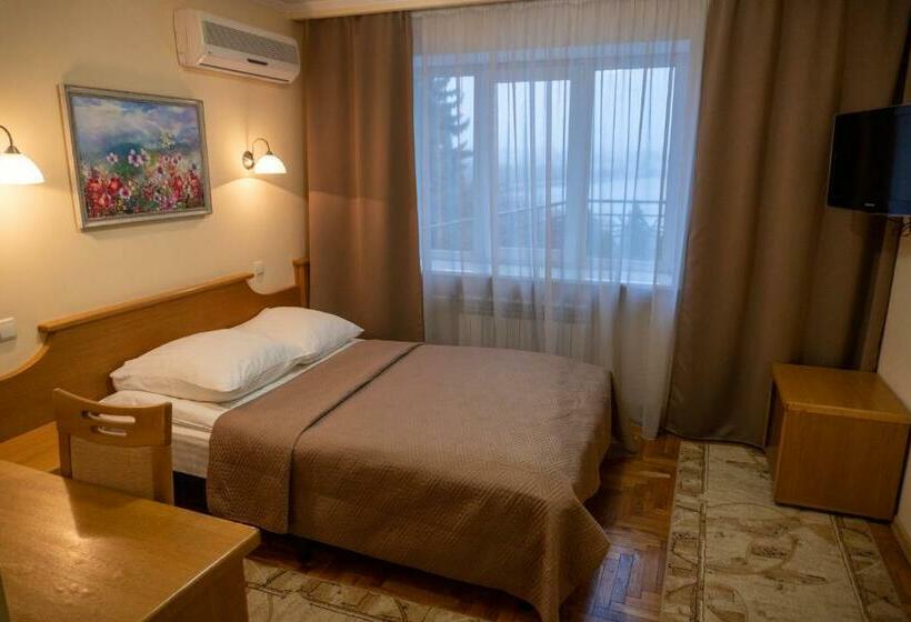 اتاق اکونومی یک تخته, Ternopil