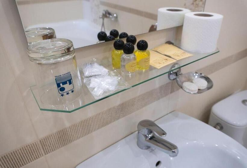 سوئیت جونیور خانوادگی, Ternopil