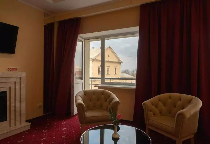 سوییت جونیور, Ternopil