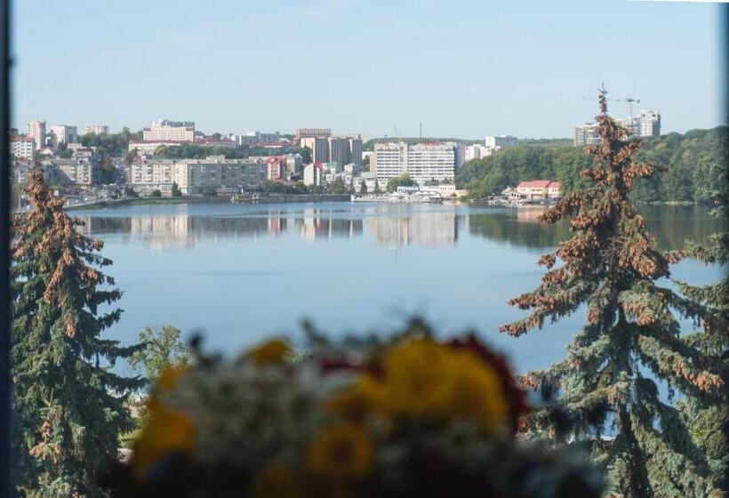 اتاق استاندارد یک نفره, Ternopil