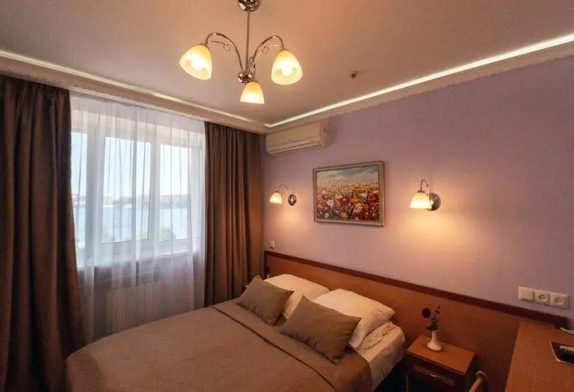 اتاق استاندارد یک نفره, Ternopil