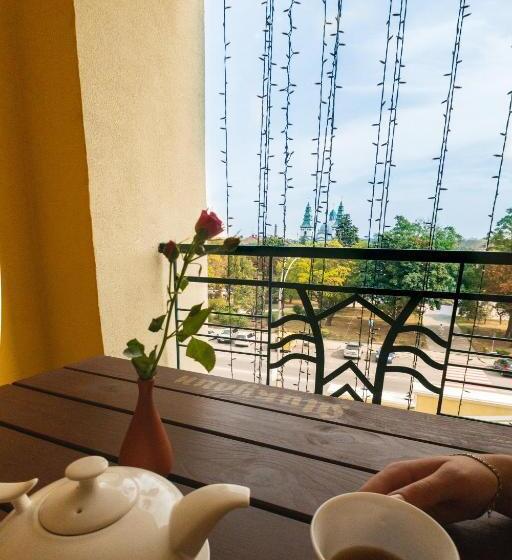 سوئیت جونیور خانوادگی, Ternopil