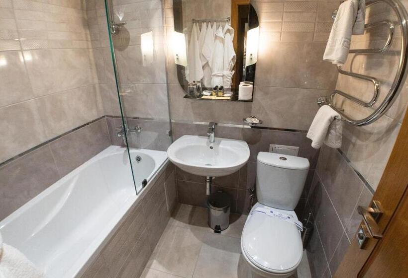 سوئیت جونیور خانوادگی, Ternopil