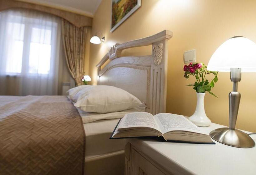 سوئیت جونیور خانوادگی, Ternopil