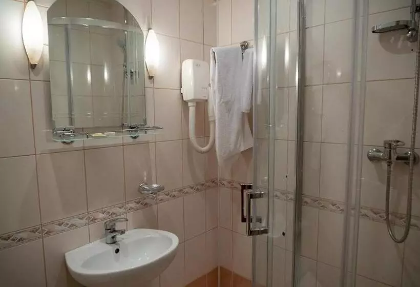 اتاق اکونومی, Ternopil