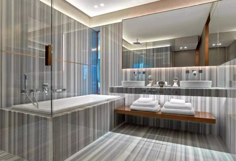 キングサイズベッドのスーペリアルーム, The St. Regis Istanbul