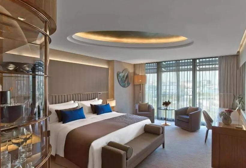 キングサイズベッドのデラックスルーム, The St. Regis Istanbul