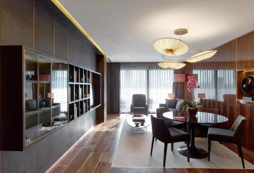 バルコニー付スイート, The St. Regis Istanbul