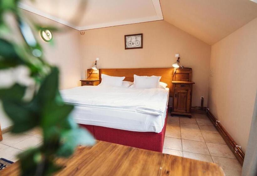 スタンダードトリプルルーム, šumava Inn