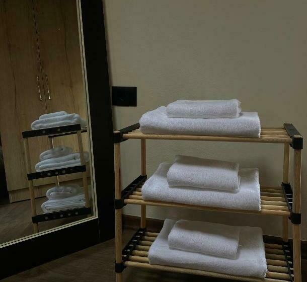 디럭스 트리플 룸, Pazari Vjeter Rooms