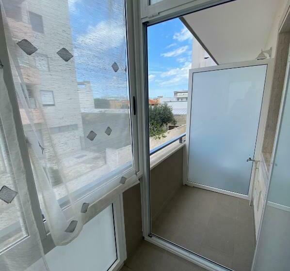 חדר סטנדרט, Iris