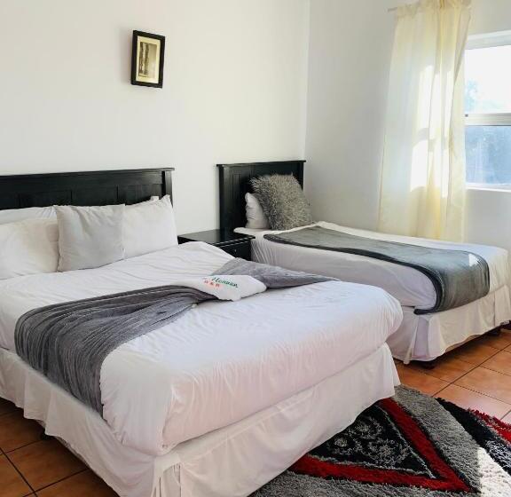 اتاق خانوادگی, Beach View B&b