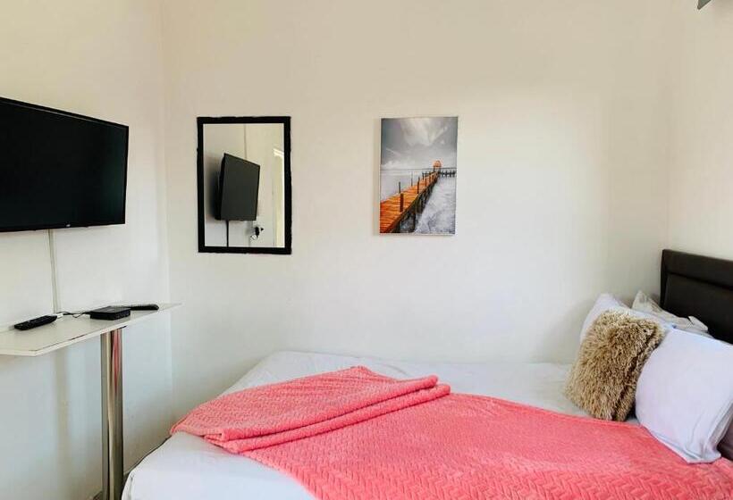اتاق اکونومی, Beach View B&b