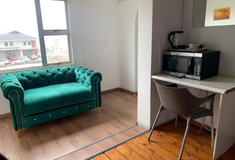 اتاق استاندارد با تخت بزرگ, Beach View B&b
