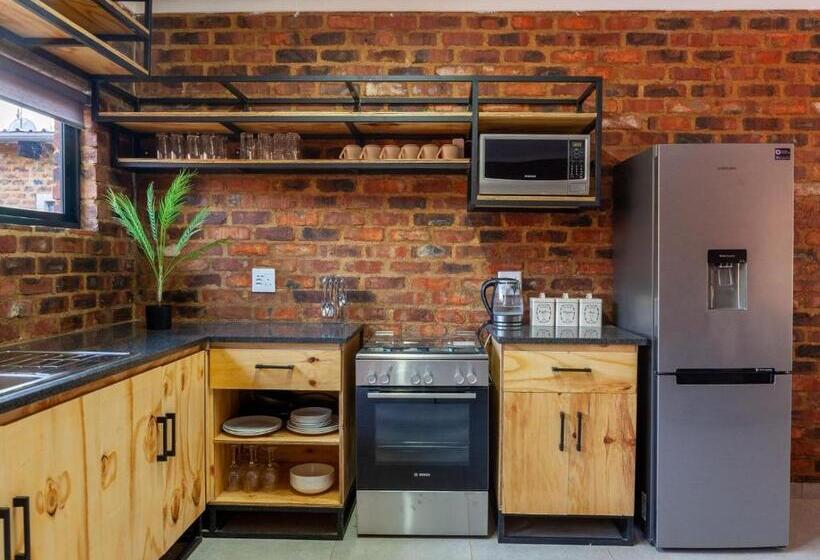 1间卧室的房子, Featherwood Farm & Nyala Lodge