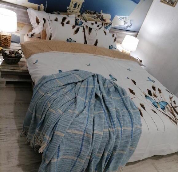 غرفة قياسية مزوَّدة بشُرفة, къща за гости сърцето на долината /the Heart Of The Valley