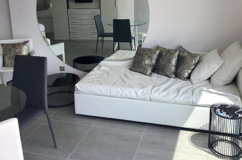 テラス付スイート, Le Nautilia Résidence De Luxe Réservée Aux Couples