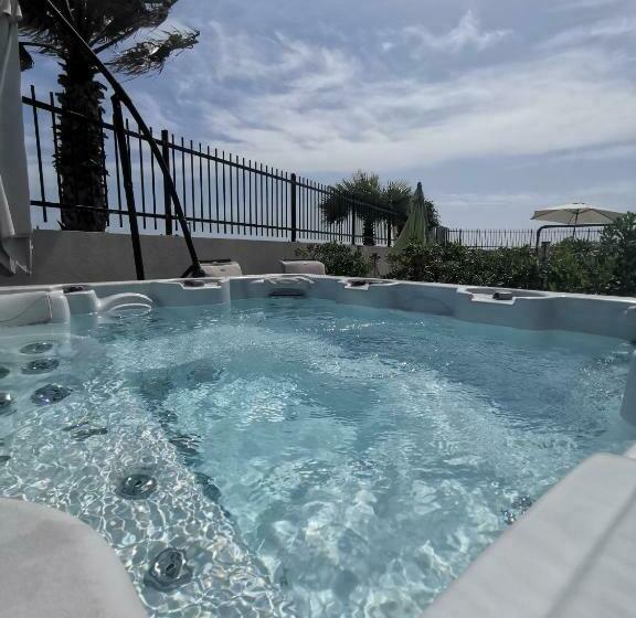 ハイドロマッサージバス付きスイート, Le Nautilia Résidence De Luxe Réservée Aux Couples