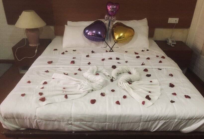 Номер Deluxe Вид на Сад, Luxor Empire