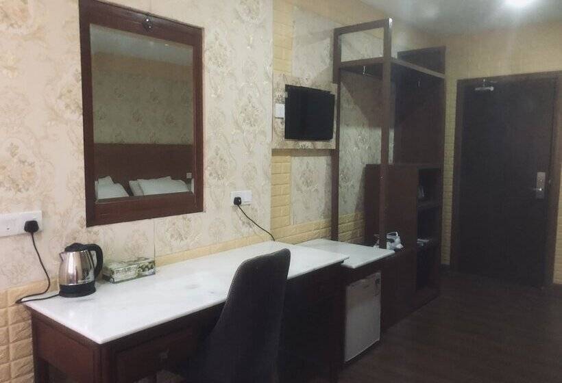 Номер Deluxe Вид на Сад, Luxor Empire