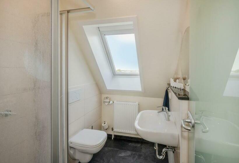 Comfort room with balcony, Haus Schwalbe Mit Vineta Komfort Häusern