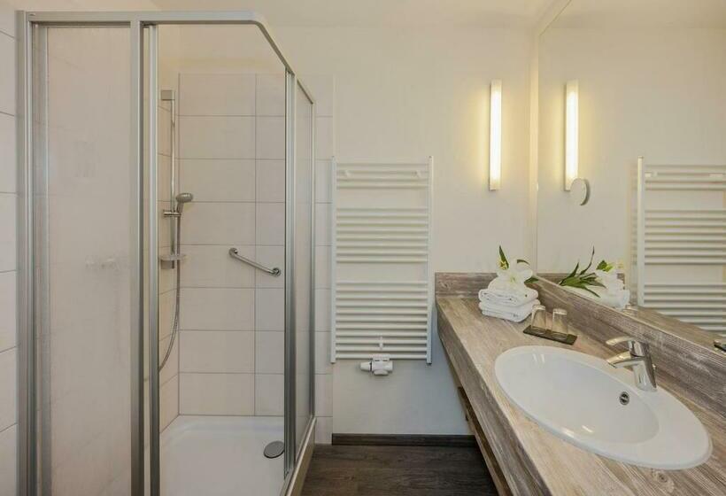 Comfort room with balcony, Haus Schwalbe Mit Vineta Komfort Häusern