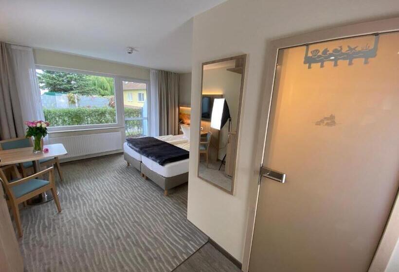 Comfort room with balcony, Haus Schwalbe Mit Vineta Komfort Häusern