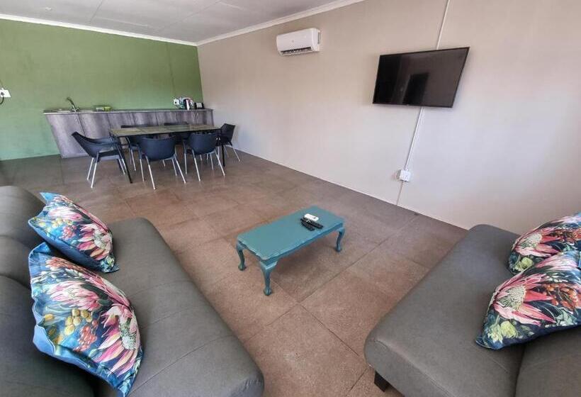 패밀리 스위트, Pro Plants Accommodation