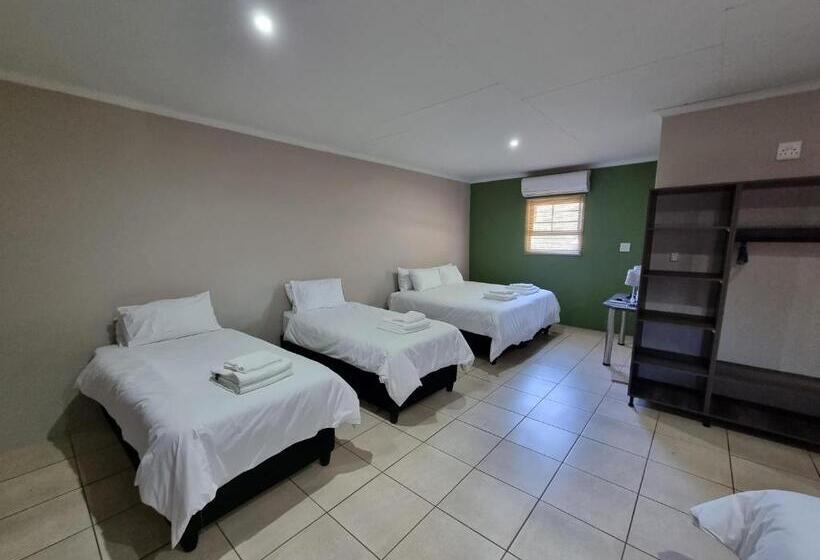 패밀리 스위트, Pro Plants Accommodation