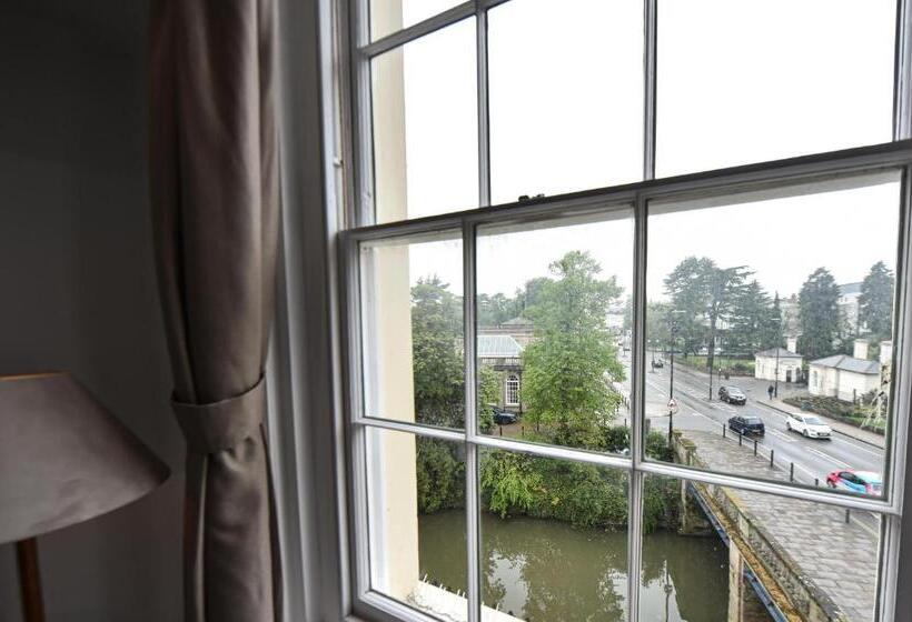 带1个卧室带花园景观的公寓, Victoria Colonnade Apart