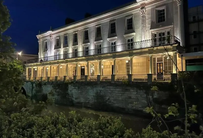 １ベッドルームペントハウスアパート, Victoria Colonnade Apart