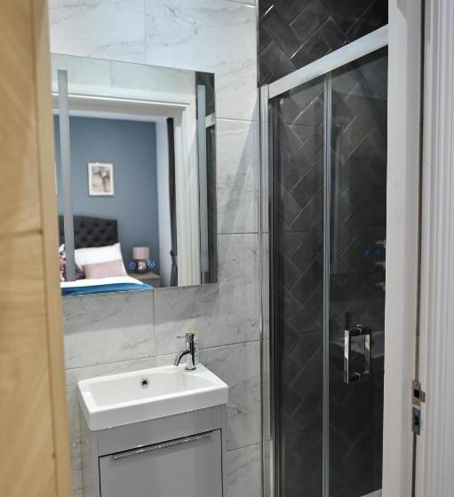 带1个卧室的豪华公寓, Victoria Colonnade Apart