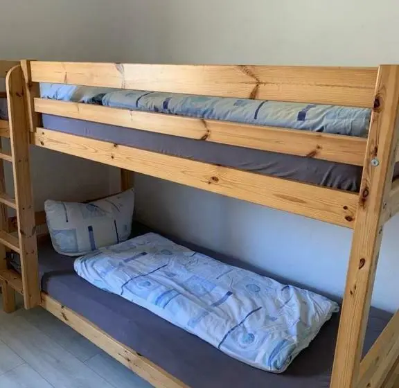 スタンダード4人部屋, Tauchbasis Stechlin