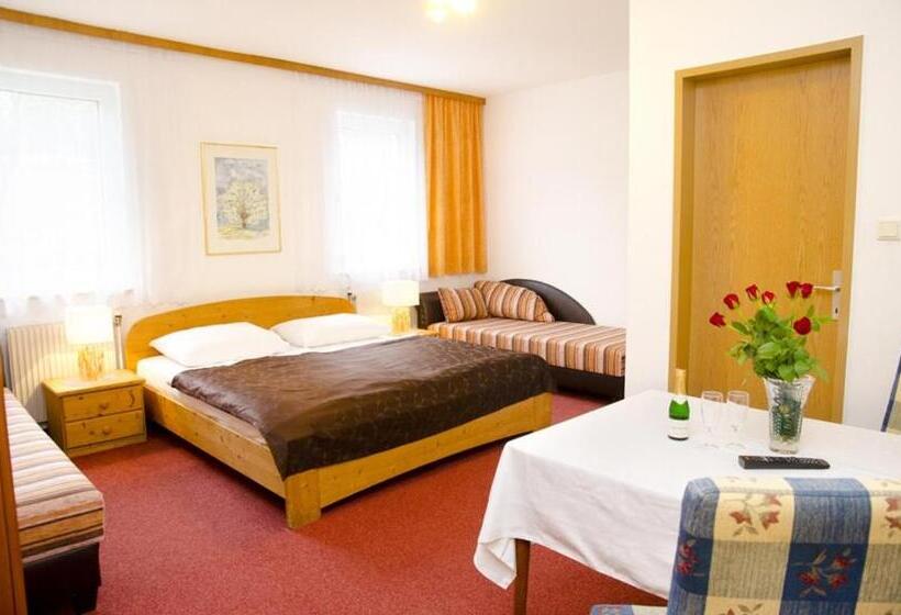 标准三人间, Pension Parzer Pressbaum Bei Wien