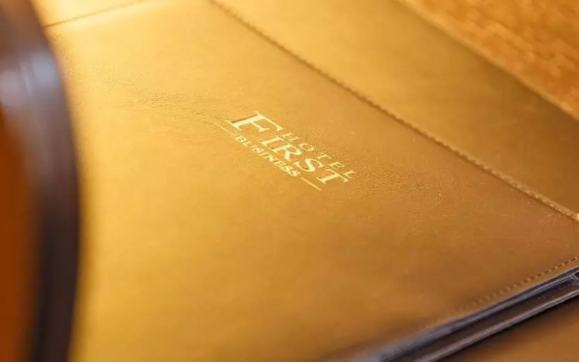 ジュニアスイート, Business Hotel First