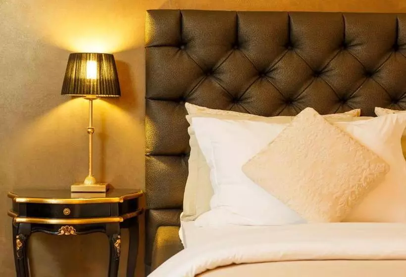 クイーンベッドのスーペリアルーム, Business Hotel First