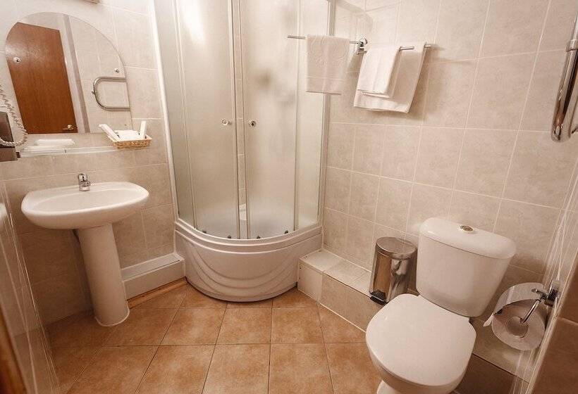 バスルーム共有のシングルスタンダード, Amaks Polyarnaya Zvezda