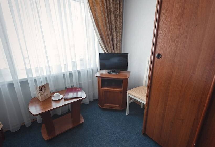 バスルーム共有のシングルスタンダード, Amaks Polyarnaya Zvezda