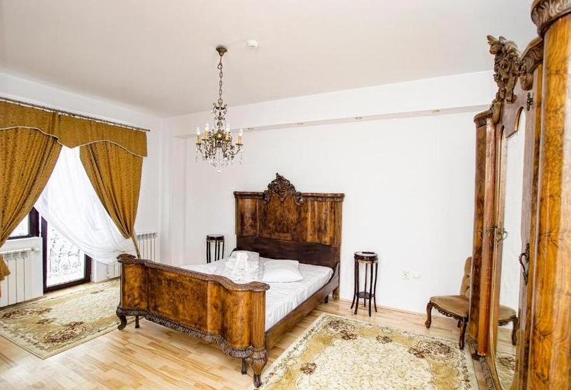 اتاق لوکس, Coroana Moldovei