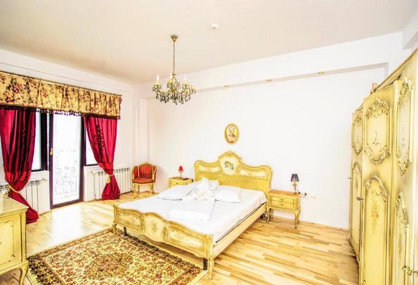 חדר דלוקס, Coroana Moldovei