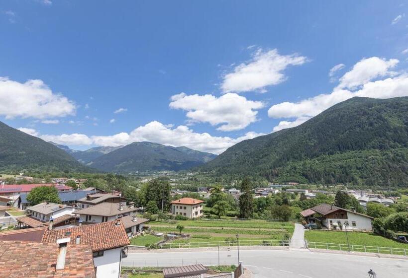 スタンダードルーム, Del Negro